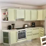 Rebenlaub Apartment *